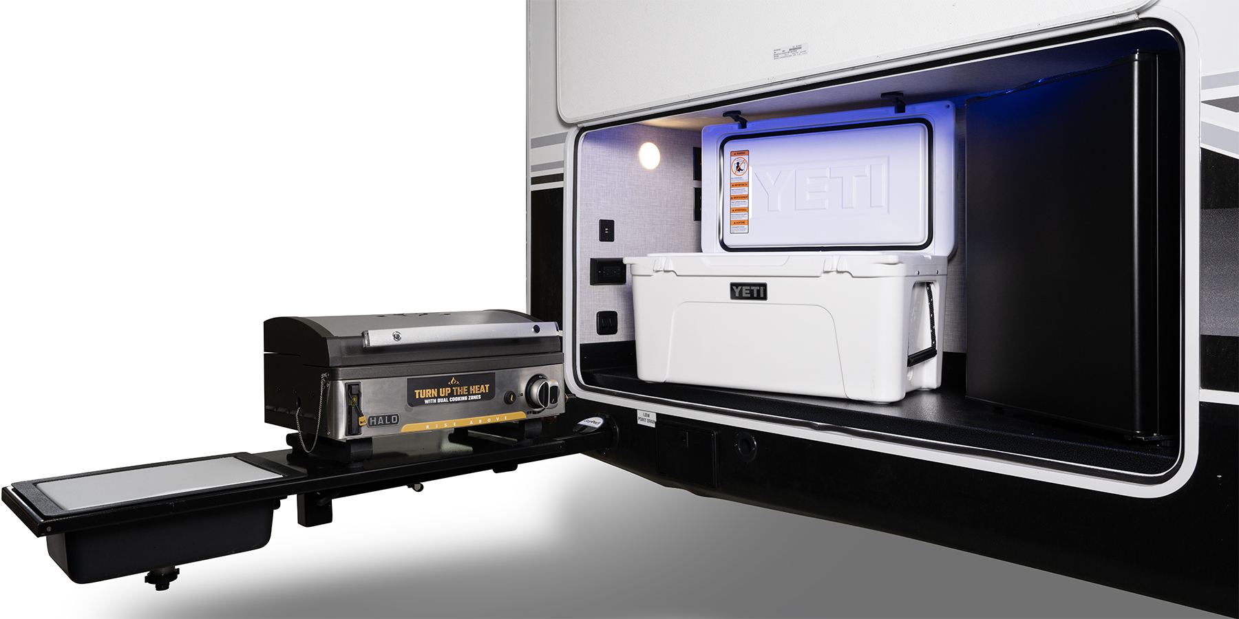 Eagle HT fifth wheel HALO griddle and sink