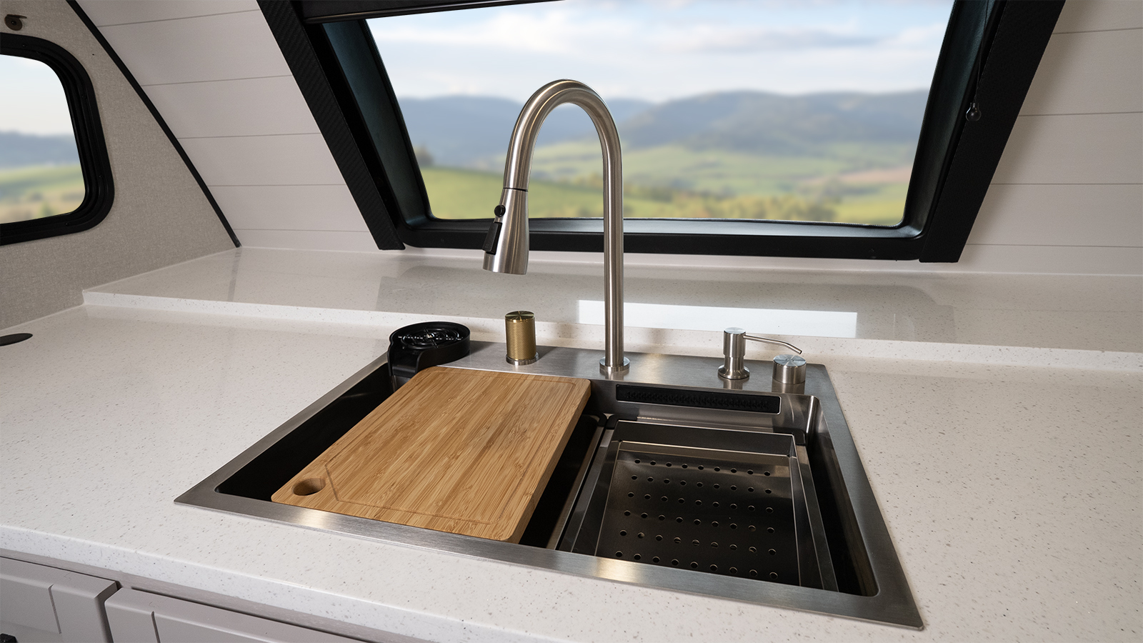 "All-in-one" kitchen sink - Premier Package Only