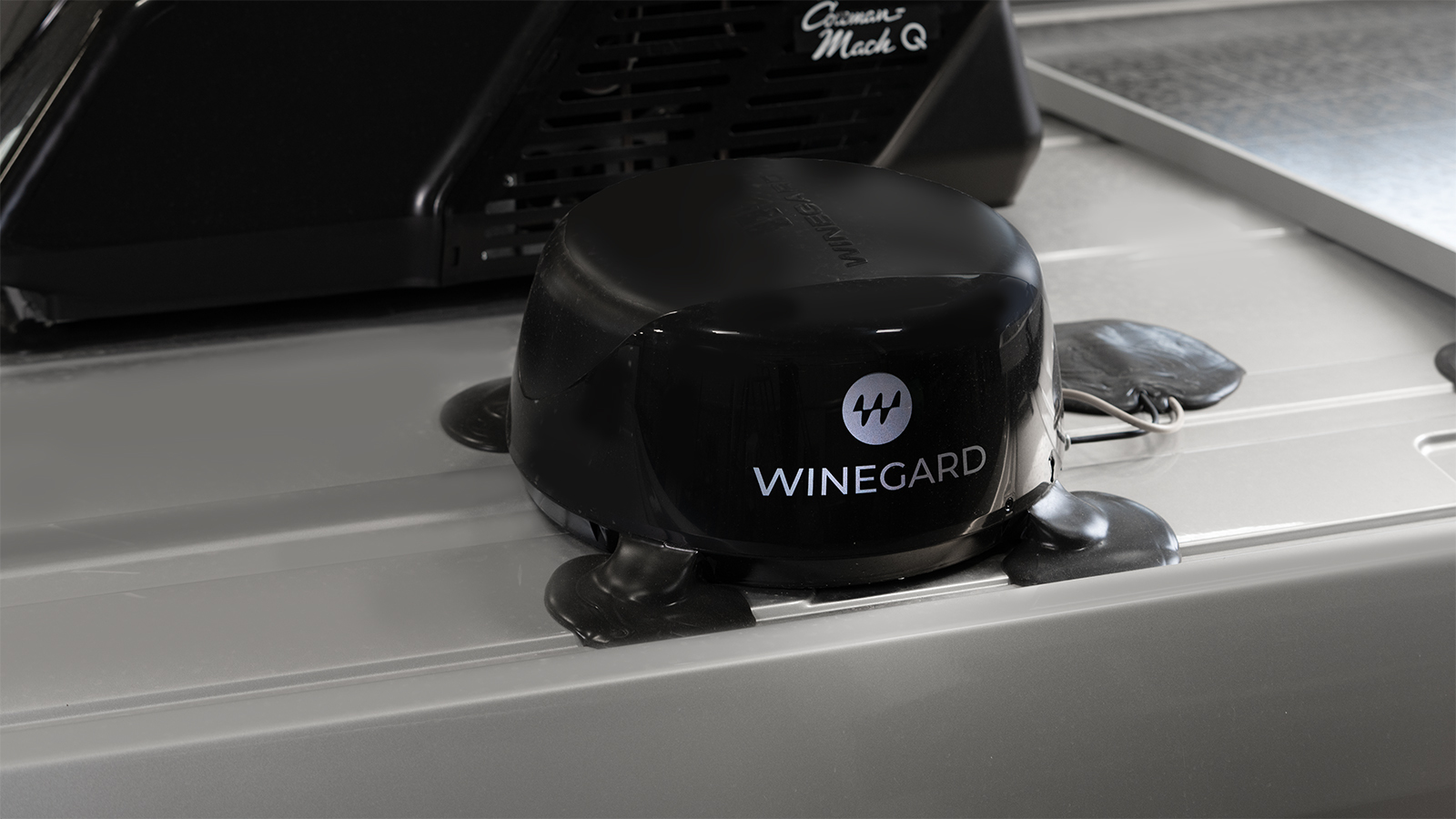 Winegard® Connect 2.0 4G/Wi-Fi/Digital TV Antenna or Optional Starlink Satellite Internet