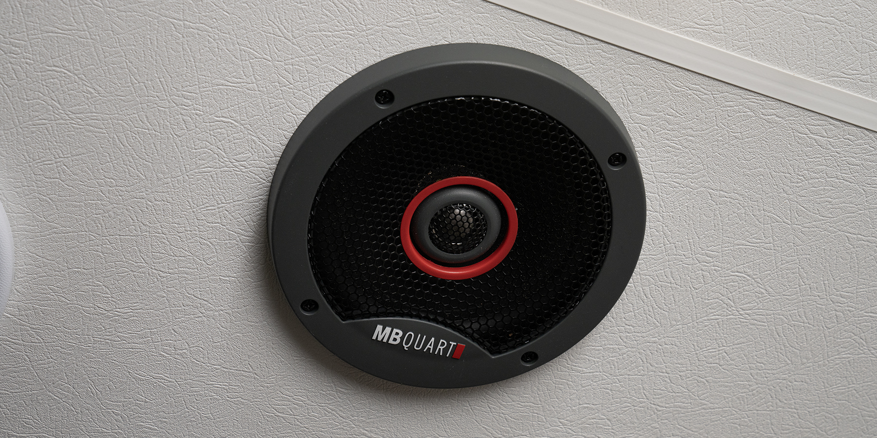 "Blue Sync" MB Quart Audio System